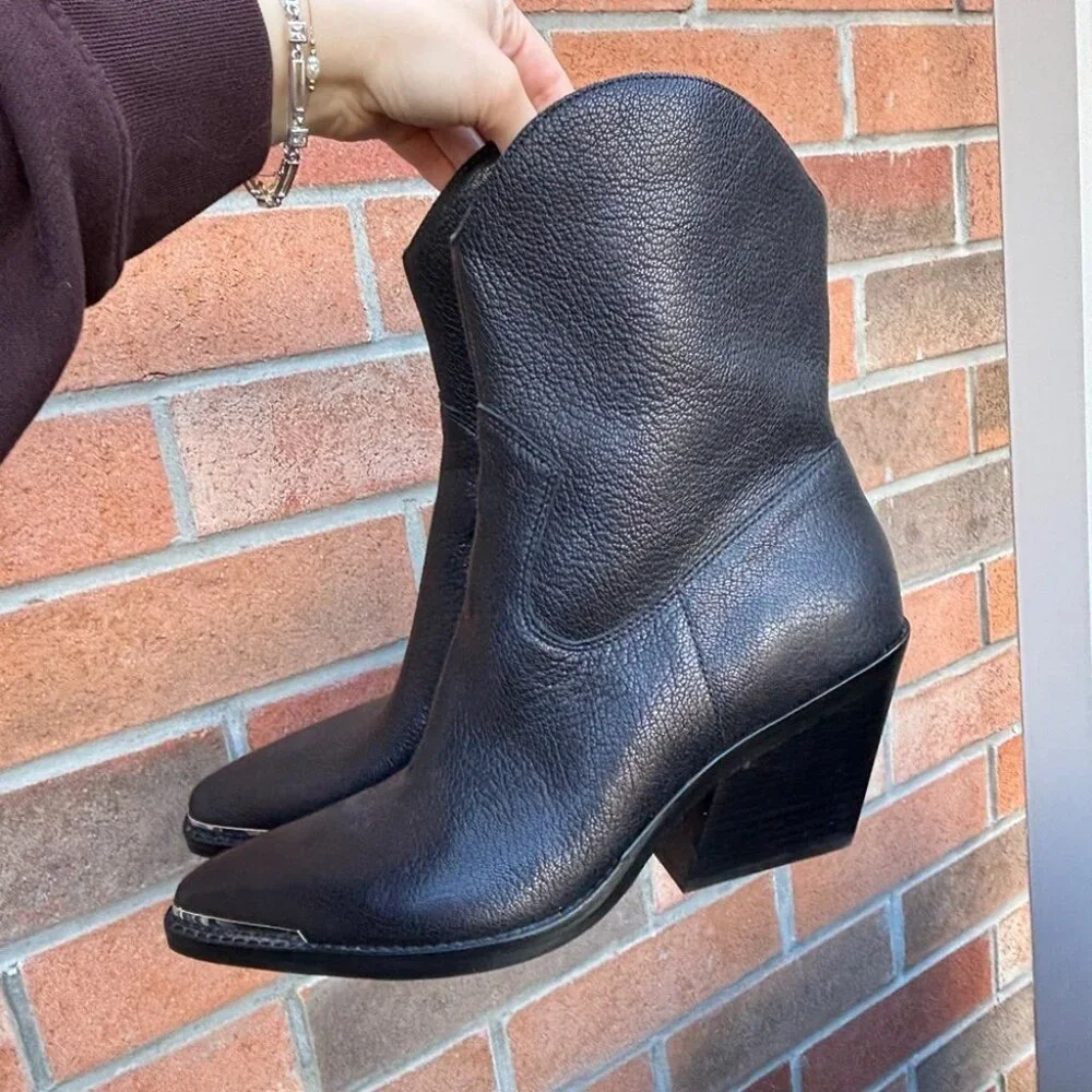 Dolce Vita Valory Black Leather Western Ankle Boots Size 9 - Picture 2 of 13